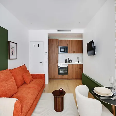Appartamento Modern With Ac - 2p- Sacre-c Ur *