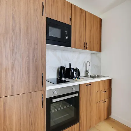 Modern With Ac - 2p- Sacre-c Ur Parigi